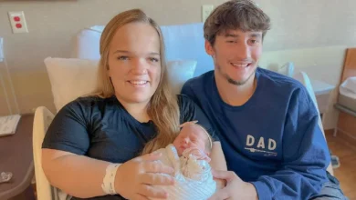 7 Little Johnstons: Baby Leighton Enjoys First Christmas With The Family
