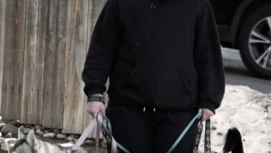Fans Shocked as Leon Brown Walks With Cane — What’s Really Going On?