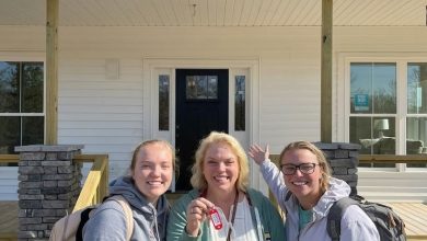 Just in!! Janelle Brown reveals first look of her new house after moving! [See pics inside]